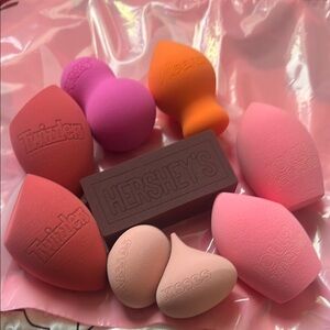 Hershey's Makeup Sponge (Incomplete but Unused) Set